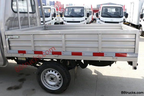 Changan Kuayue Xinbao T1 1.2L 91hp 4X2(6 wheels) gasoline 2m double-row flatbed micro truck Body (1) | 86Trucks