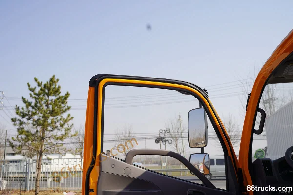 Foton Aumark série 3 131ch 4X2(6 roues) 3,22m double cabine camion léger à plateau (China VI) (2) | 86Trucks