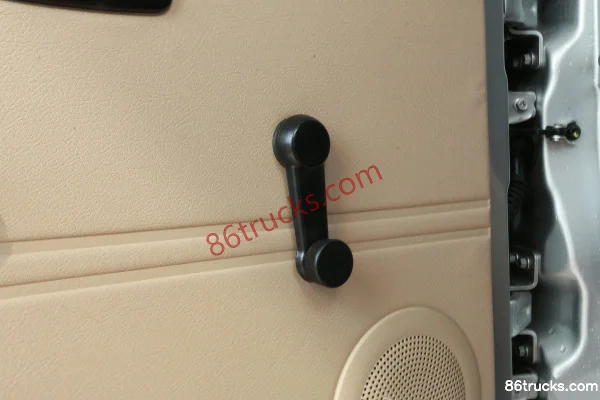 Changan Kuayue Kuayue Star V3 2022 Standard 107hp 1.5L Gasoline 5-Seat Panel Van (China VI) Cab (3) | 86Trucks