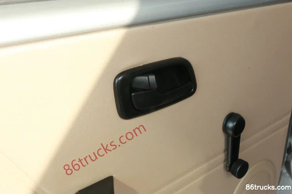Changan Kuayue Kuayue Star V3 2022 Standard 107hp 1.5L Gasoline 5-Seat Panel Van (China VI) Cab (2) | 86Trucks