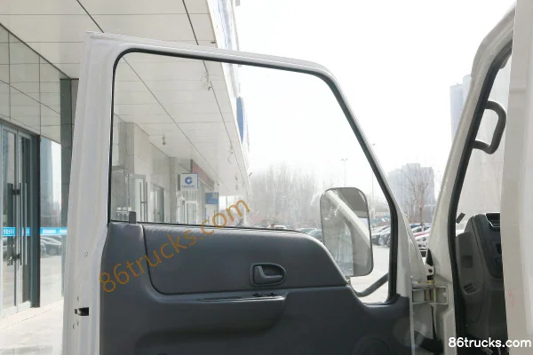 JMC Shunwei Narrow Body 127hp 4X2(6 wheels) 4.22m Single-row Flatbed Light Truck (China VI)(Air Brake)(Ratio 6.142) Cab (2) | 86Trucks