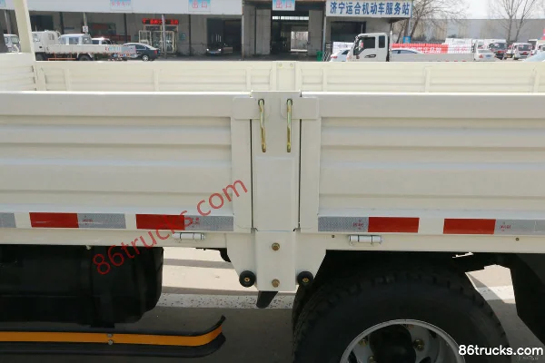 FAW Jiefang J6F 130hp 4X2(6 wheels) 3.82m Half Row Flatbed Light Truck (China VI) Body (3) | 86Trucks
