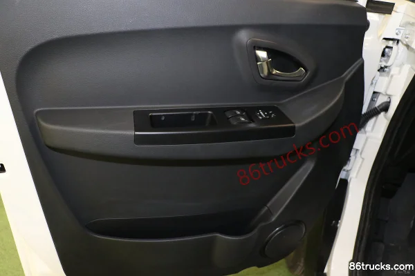 New Gonow Aoteng IoT Edition 2.8T 3.01m Pure Electric Enclosed Van 50.23kWh Cab (1) | 86Trucks