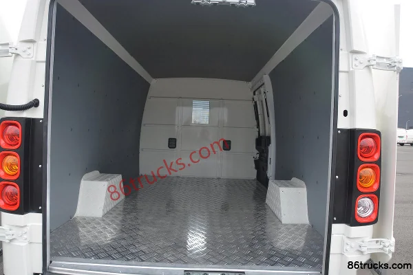 New Gonow Aoteng IoT Edition 2.8T 3.01m Pure Electric Enclosed Van 50.23kWh Cargo Box (3) | 86Trucks
