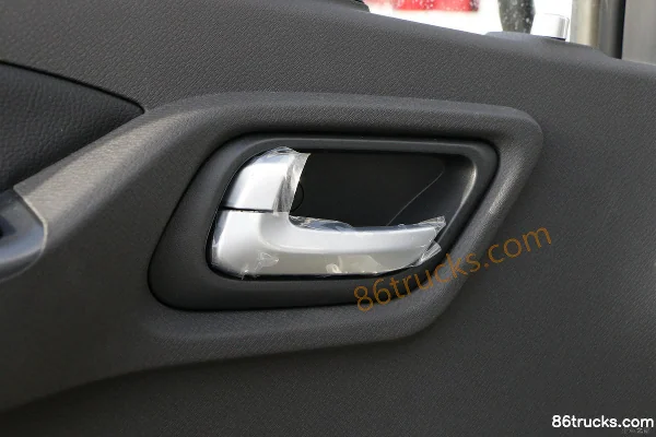 Foton Aoling M Card 122hp 4X2(6 wheels) 3.7m Single Row Van Light Truck (China VI) Cab (3) | 86Trucks