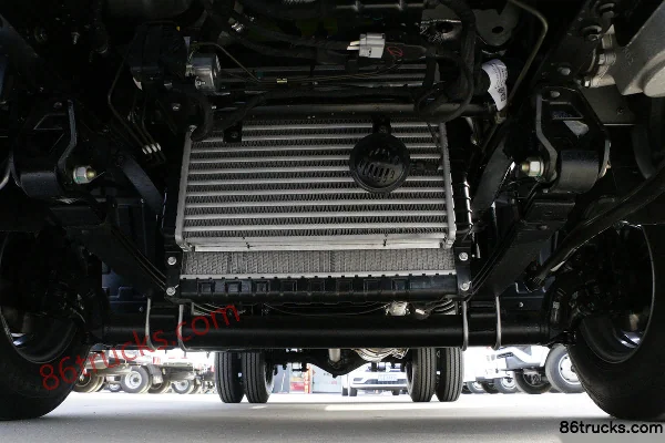 Foton Aoling M Card 122hp 4X2(6 wheels) 3.7m Single Row Van Light Truck (China VI) Chassis (1) | 86Trucks