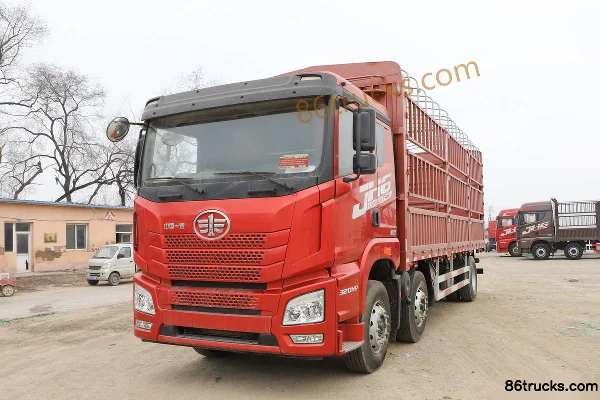 FAW Jiefang Qingdao JH6 Poids lourd 320 ch 6X2(8 roues) Camion porteur à grille 7,7 m Extérieur (3) | 86Trucks