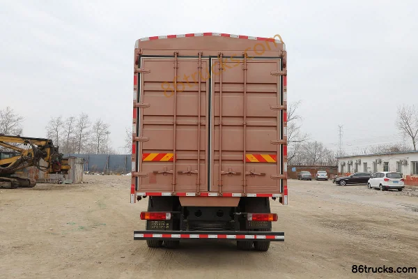 FAW Jiefang Qingdao JH6 Poids lourd 320 ch 6X2(8 roues) Camion porteur à grille 7,7 m Carrosserie (1) | 86Trucks