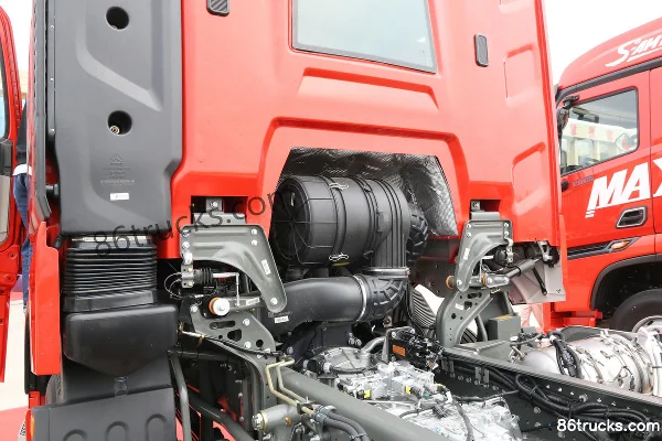 Sinotruk HOWO MAX 510 hp 8X4(12 wheels) 9.55m Van Cargo Truck (China VI) Chassis (3) | 86Trucks