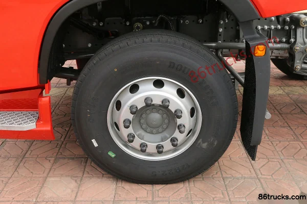 Sinotruk HOWO MAX 510 hp 8X4(12 wheels) 9.55m Van Cargo Truck (China VI) Chassis (1) | 86Trucks