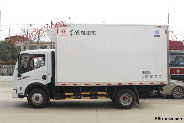 Dongfeng Kaipute Xingyun K6 160 hp 4X2(6 wheels) 4.2m Single-row Refrigerated Truck (China VI) Exterior (3) | 86Trucks