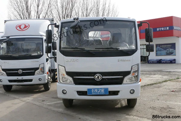 Dongfeng Capt K6 102hp 4X2(6 wheels) 4.17m Single Row Fence Light Truck Exterior (2) | 86Trucks
