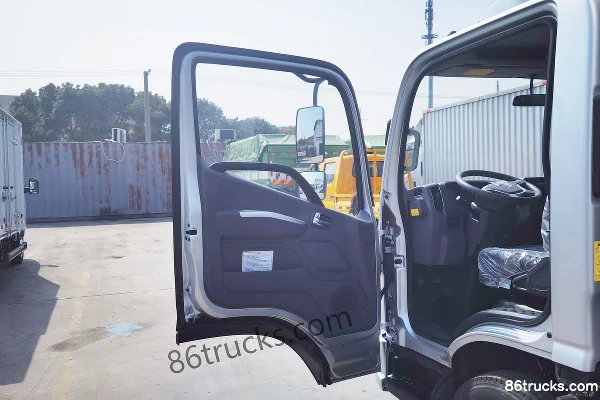 Foton Times Linghang 5 131 ch 4X2(6 roues) Camion léger fourgon 4,14 m à cabine simple (1) | 86Trucks