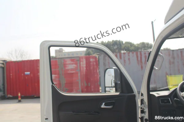 Foton Xiangling M2 1.6L 122 hp 4X2(6 wheels) Gasoline 3.7m Single Row Van Mini Truck Cab (2) | 86Trucks