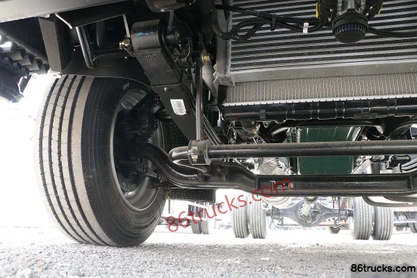 FAW Jiefang Lingtu 180 ch 4X2(6 roues) Camion porteur à ridelles 5,8 m, cabine avec couchette Châssis (2) | 86Trucks
