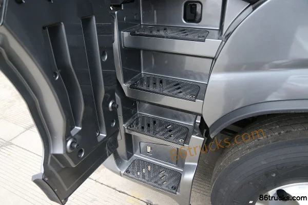Foton Auman Galaxy 580 hp 6X4(10 wheels) AMT Automatic Tractor Truck (China VI) Cab (3) | 86Trucks