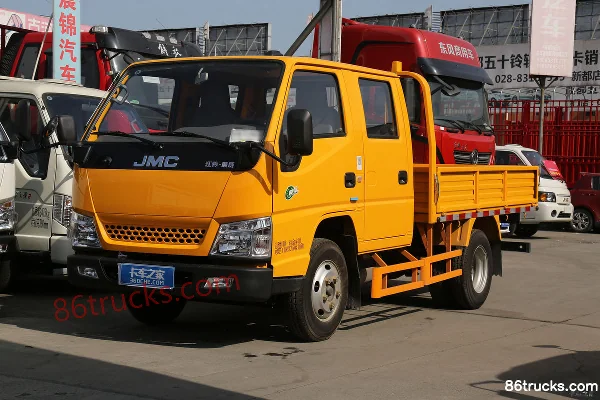 JMC Shunwei petit camion 140 ch 4X2(6 roues) 2,755 m petit camion à ridelles double cabine Extérieur (3) | 86Trucks