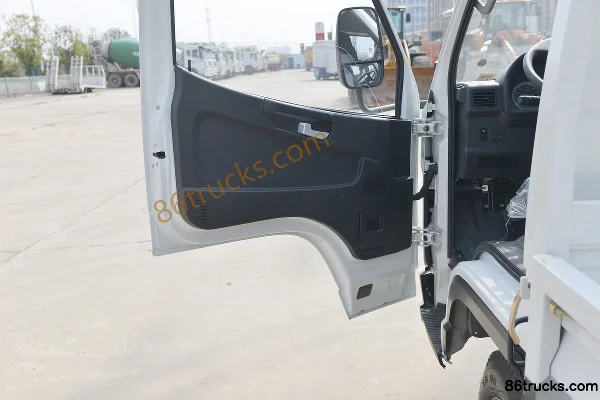 FAW Hongta FAW Jiefang Baling 1 Series V6 102hp 4X2(6 wheels) 3.37m Single-Row Flatbed Light Truck (Hydraulic Brake) Cab (2) | 86Trucks