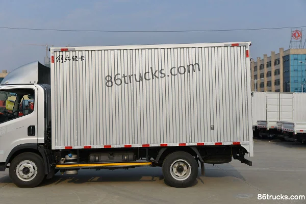 FAW Jiefang Lingtu Wide Body 130hp 4X2(6 wheels) 4.16m Single Row Van Light Truck (2) | 86Trucks