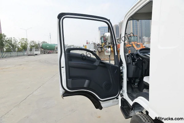 FAW Jiefang Hu VR 120hp 4X2(6 wheels) 3.32m half-row flatbed light truck Cab (1) | 86Trucks