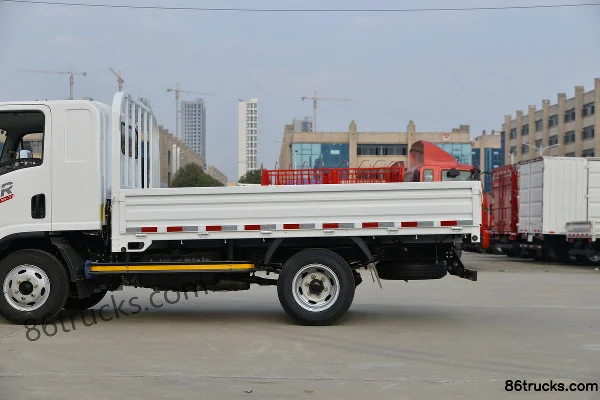 FAW Jiefang Hu VR 120hp 4X2(6 wheels) 3.32m half-row flatbed light truck Body (2) | 86Trucks