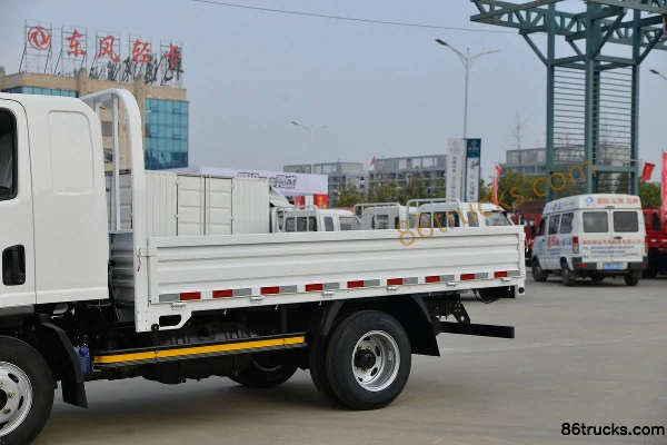 FAW Jiefang Hu VR 120hp 4X2(6 wheels) 3.32m half-row flatbed light truck Body (1) | 86Trucks