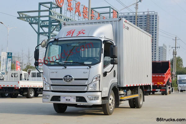 FAW Jiefang Lingtu Wide Body 130hp 4X2(6 wheels) 4.16m Single Row Van Light Truck Exterior (3) | 86Trucks