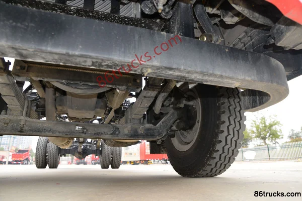 FAW Jiefang Lin VH 160 hp 4X2(6 wheels) 6.76m semi-pitch barn-door cargo truck (Dachai) Chassis (3) | 86Trucks