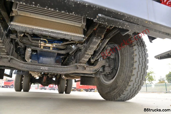 FAW Jiefang Hu VH King Arrives 190hp 4X2(6 wheels) 5.16m Stake Truck (China VI) Chassis (3) | 86Trucks