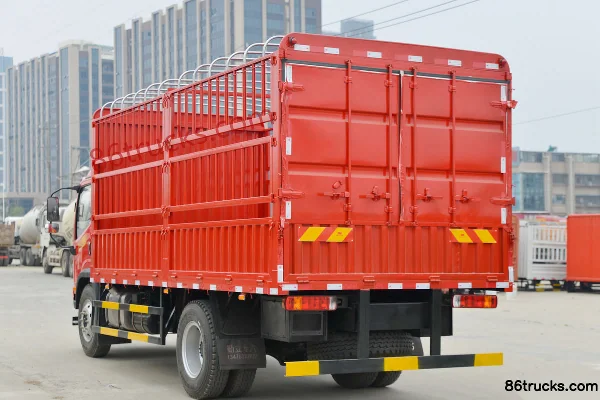 FAW Jiefang Hu VH King Arrives 190hp 4X2(6 wheels) 5.16m Stake Truck (China VI) Body (3) | 86Trucks