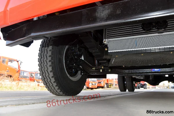 Dongfeng FuruiKa F7 170 hp 4X2(6 wheels) 4.8m Single Row Flatbed Light Truck (China VI) Chassis (2) | 86Trucks
