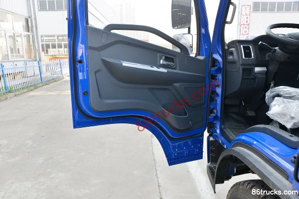 Dongfeng Furika R6 170 hp 4X2(6 wheels) 4.1 m dump truck Cab (2) | 86Trucks