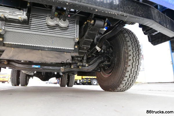 Dongfeng Furika R6 170 hp 4X2(6 wheels) 4.1 m dump truck Chassis (3) | 86Trucks
