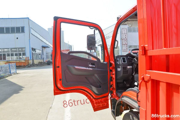 Dongfeng FuruiKa F6 130hp 4X2(6 wheels) 4.17m single-row stake truck (China VI) Cab (1) | 86Trucks