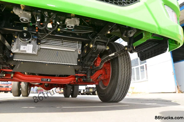 Dongfeng FuruiKa R5 120 hp 4X2(6 wheels) 3.3m dump truck (China VI) Chassis (3) | 86Trucks