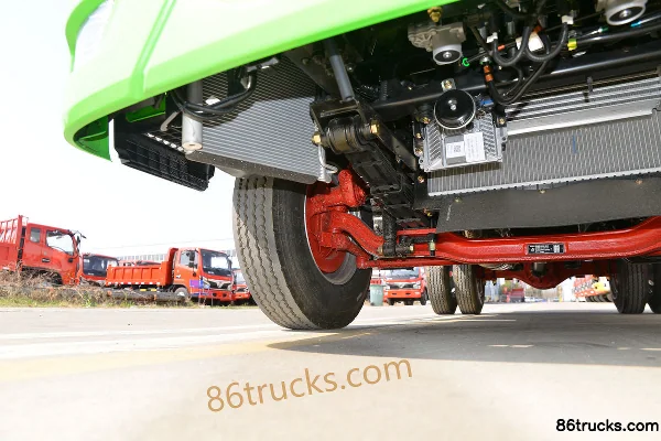 Dongfeng FuruiKa R5 120 hp 4X2(6 wheels) 3.3m dump truck (China VI) Chassis (2) | 86Trucks