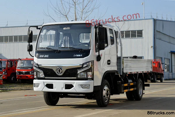 Dongfeng Furui F5 126hp 4X2(6 wheels) 3.4m Semi-Sleeper Flatbed Light Truck (China VI) Exterior (3) | 86Trucks