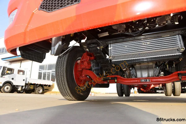 Dongfeng Furui F6 150 hp 4X2(6 wheels) 4.2m Single Row Stake Light Truck (China VI) Chassis (2) | 86Trucks