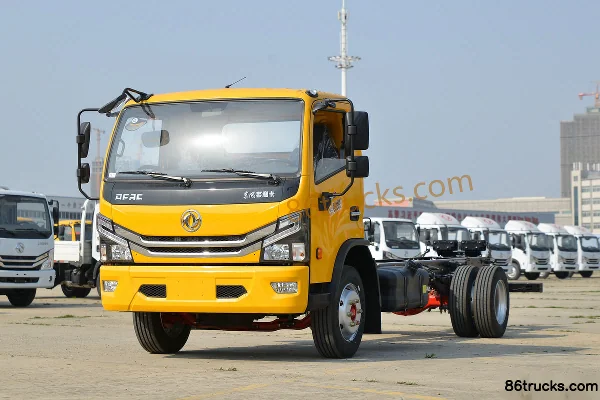 Dongfeng Duolika D8 150hp 4X2(6 wheels) 6.15m single-row van cargo truck Exterior (3) | 86Trucks