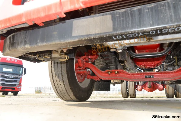 Dongfeng Duolika D9K 260 hp 4X2(6 wheels) 9.6 m wing opening box cargo truck (China VI) Chassis (2) | 86Trucks