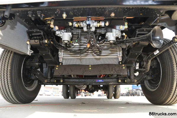 Dongfeng Duolika D5 Ruineng Version 115hp 4X2(6 wheels) 4.09m Single Row Van Light Truck (China VI) (Hydraulic Brake) Chassis (1) | 86Trucks