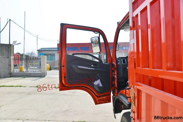 Dongfeng Duolika D6-L Ruineng Edition 140hp 4X2(6 wheels) 4.2m Single Row Stake Truck (Fast Gear 8-speed)(China VI) Cab (1) | 86Trucks