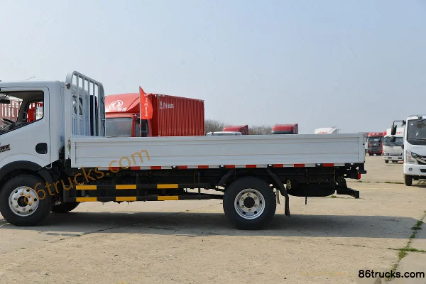 Dongfeng Duolika D6 136hp 4X2(6 wheels) 4.17m Single Row Stake Truck (China VI) Body (2) | 86Trucks