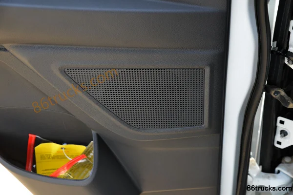 Dongfeng Kaipute K8 195 hp 4X2(6 wheels) 6.2 m refrigerated truck (China VI) Cab (3) | 86Trucks