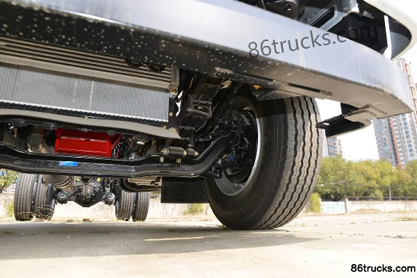 Dongfeng Kaipute K8 195 hp 4X2(6 wheels) 6.2 m refrigerated truck (China VI) Chassis (3) | 86Trucks