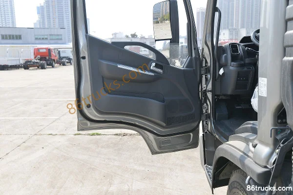 Dongfeng Kaipute Nebula K6-L Tech Edition 143hp 4X2(6 wheels) 4.17m single-row flatbed light truck (China VI) Cab (2) | 86Trucks