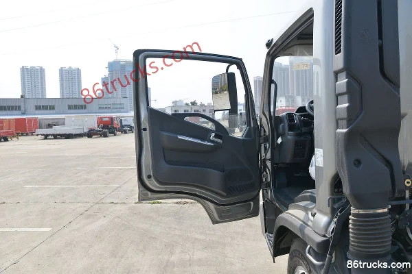 Dongfeng Kaipute Nebula K6-L Tech Edition 143hp 4X2(6 wheels) 4.17m single-row flatbed light truck (China VI) Cab (1) | 86Trucks