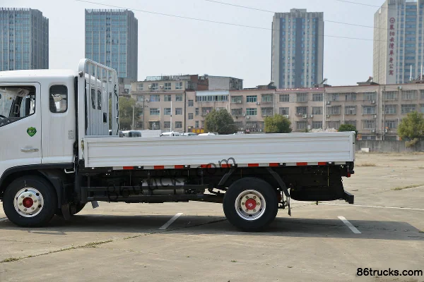 Dongfeng Captain Nebula K6-L Luxury 150hp 4X2(6 wheels) 3.825m Single Row Side Panel Light Truck (China VI)(Wide Body) (2) | 86Trucks