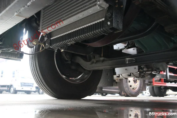 FAW Jiefang Qingdao JK6 camion moyen 260 ch 4X2(6 roues) camion porteur à ridelles de 6,75 m (China VI) Châssis (2) | 86Trucks
