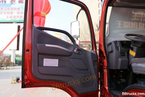 Foton Times Leader ES5 190hp 4X2(6 wheels) 6.8m Semi-row Flatbed Cargo Truck Cab (2) | 86Trucks